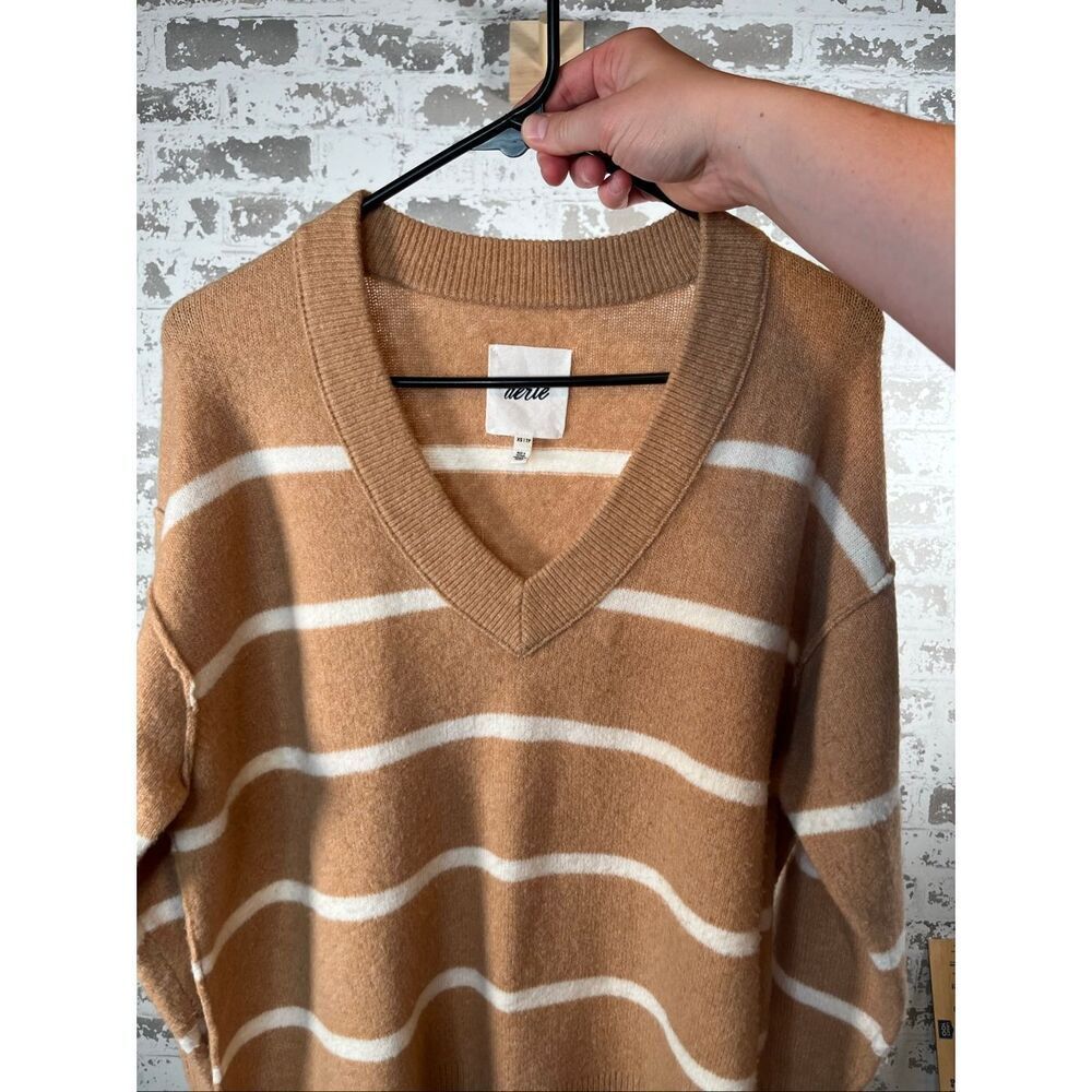 Aerie | women tan cream striped vneck sweater
